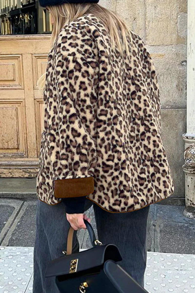 Casual Leopard Pocket Buttons Patchwork O Neck Outerwear - Kaedas