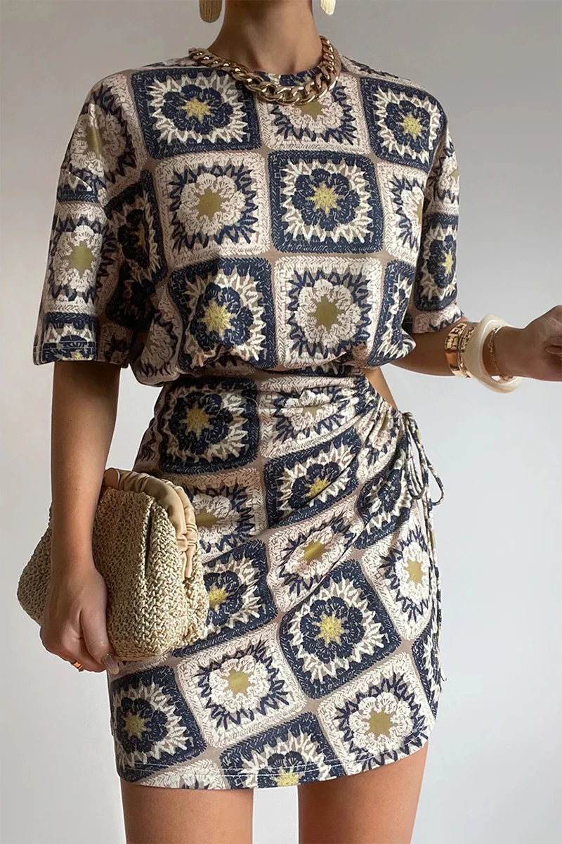 Casual Geometric Print Hollow Out Draw String O Neck Mini Short Sleeve Dress - Kaedas
