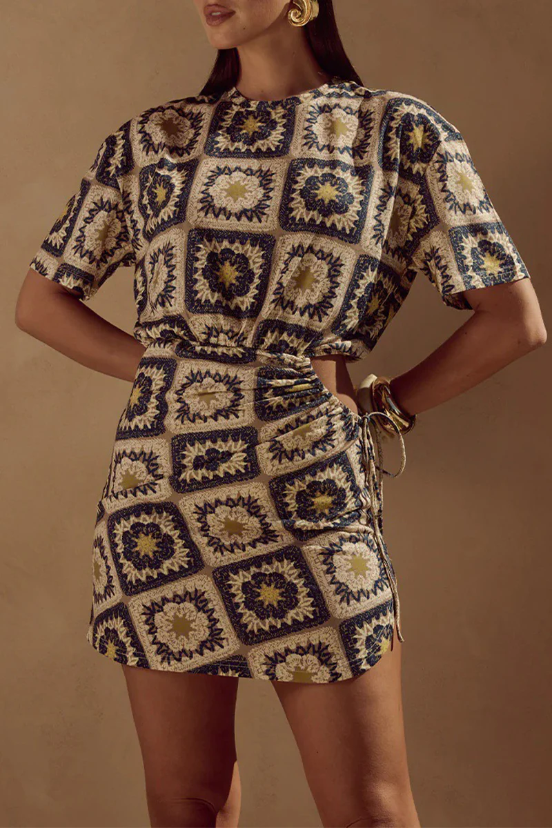 Casual Geometric Print Hollow Out Draw String O Neck Mini Short Sleeve Dress - Kaedas