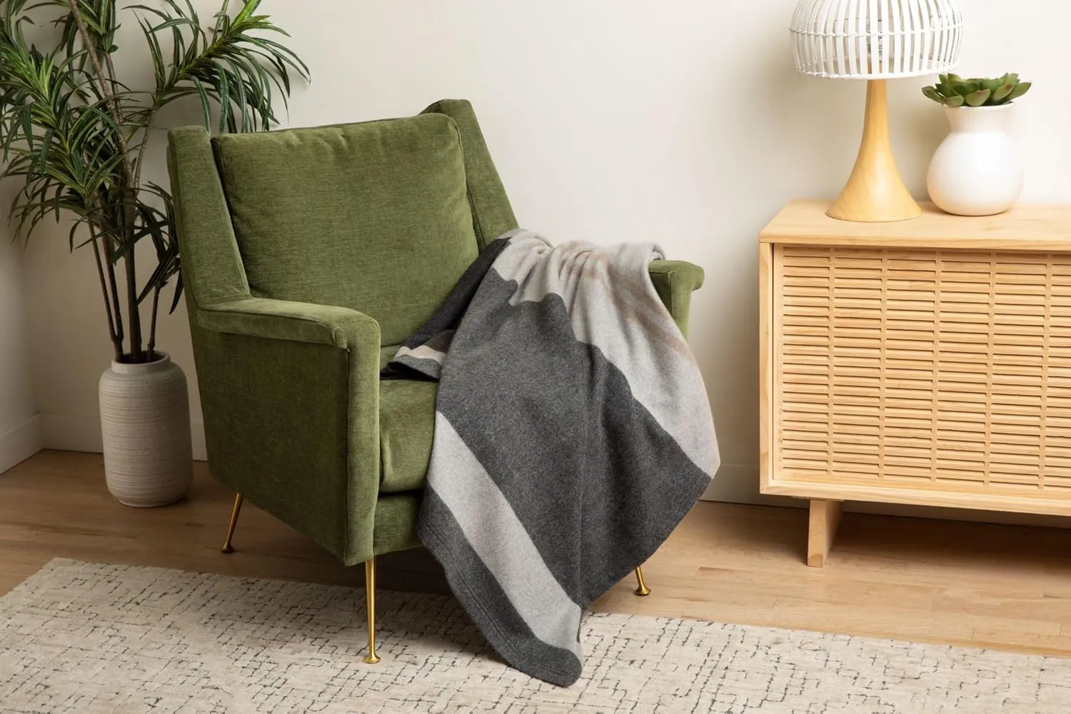 Dawson Forte 100% Cashmere Woven Throw - Dark Grey - Kaedas