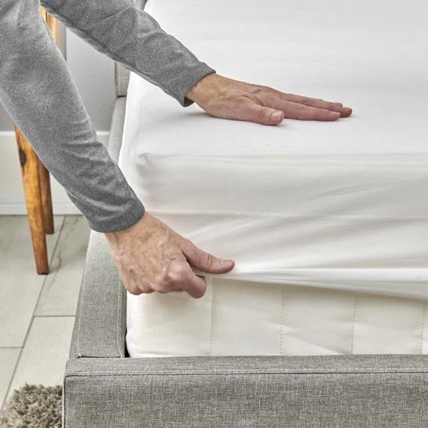 Cool Comfort Fitted Mattress Protector, Full - White - Kaedas