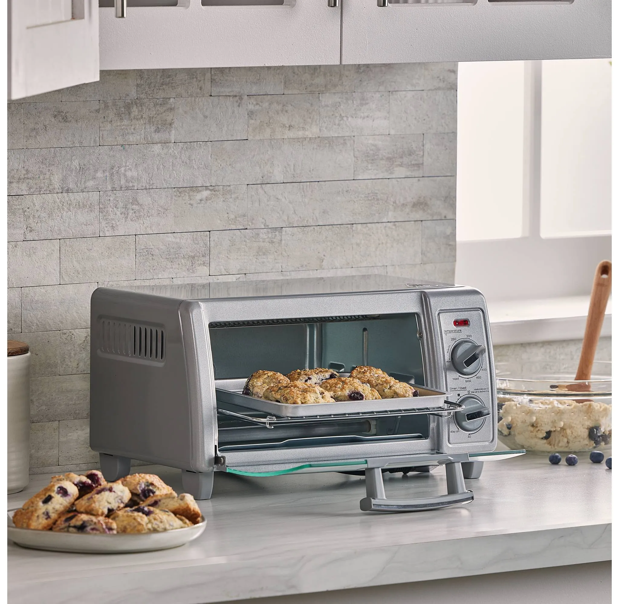 4-Slice Toaster Oven - Kaedas