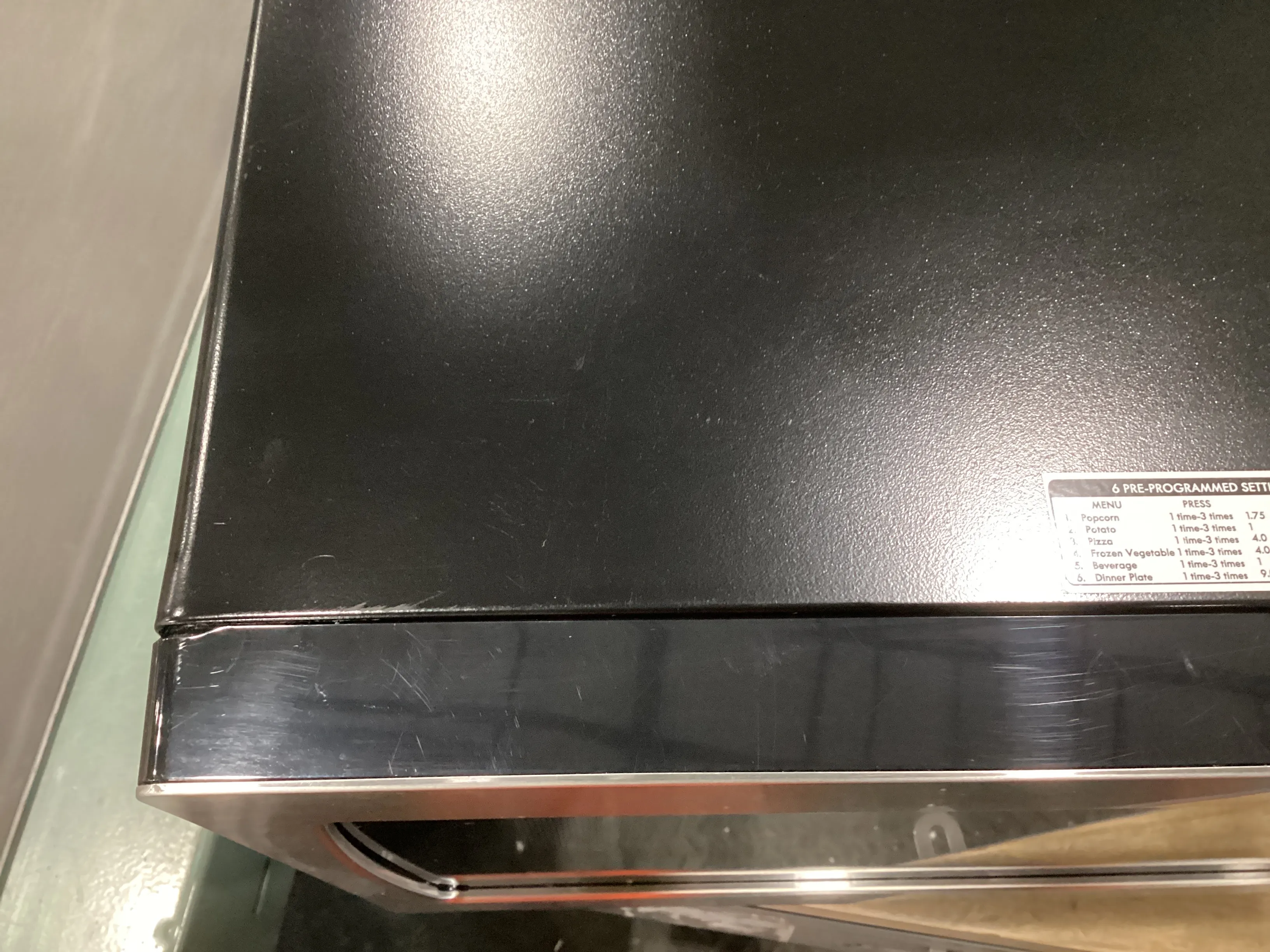 1.3 cu ft Microwave Oven (See Description) - Kaedas