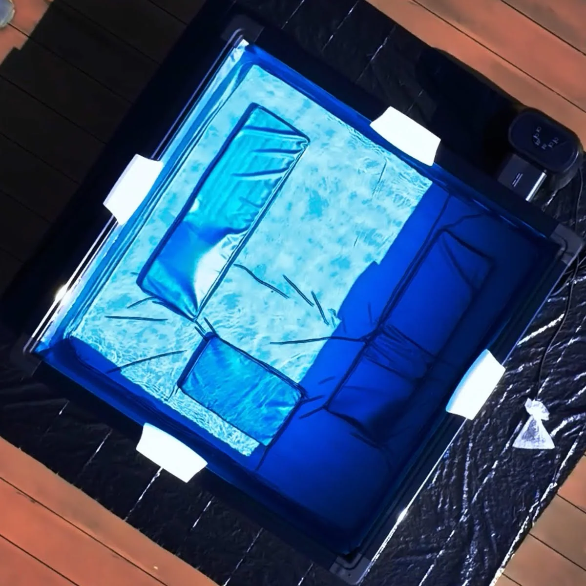 Eco-Foam 6 Person Inflatable Hot Tub - Kaedas