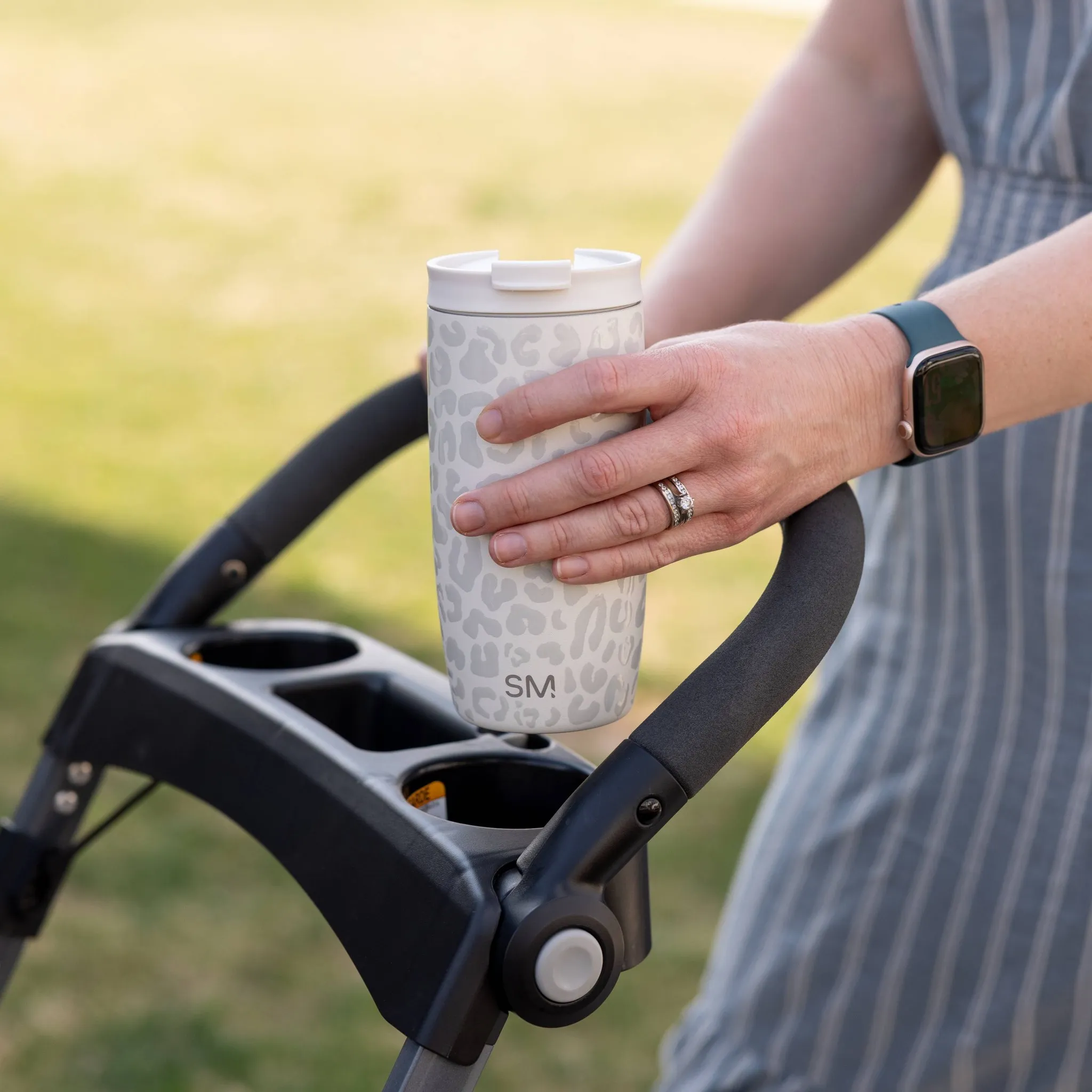 16oz Voyager Leopard Travel Mug Cream - Kaedas