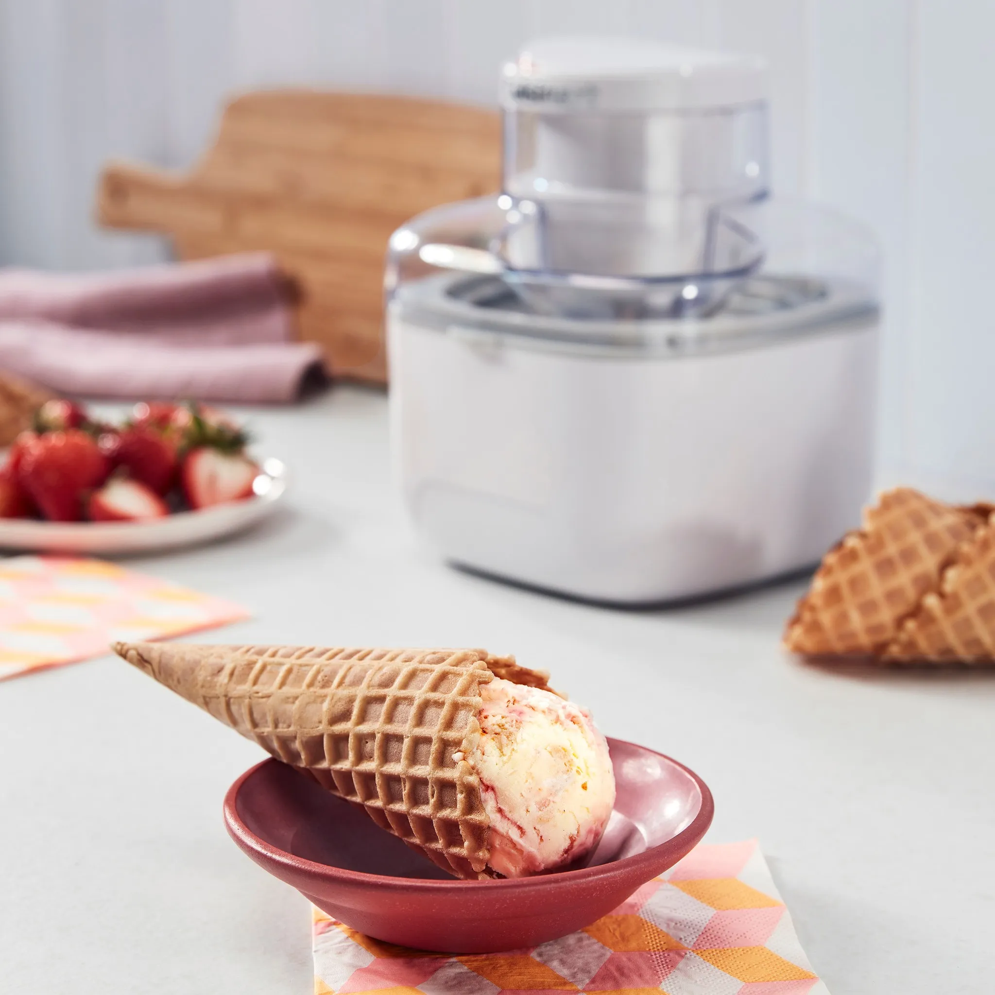 1 Pint Wonder Ice Cream Maker- Vanilla - Kaedas