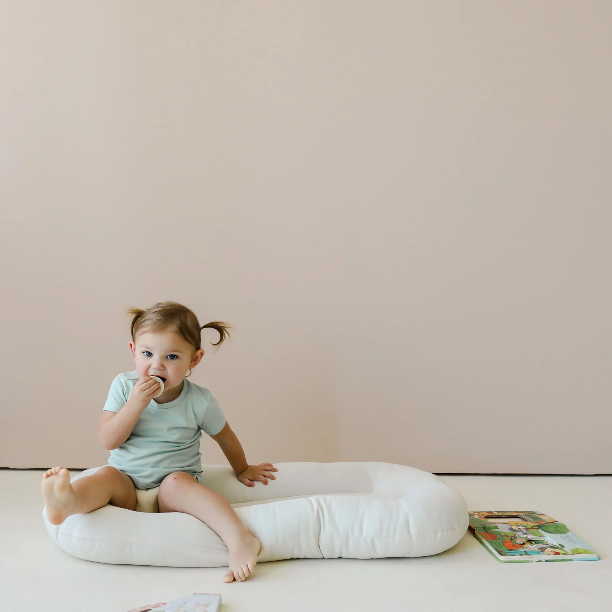 Toddler Lounger - Natural - Kaedas