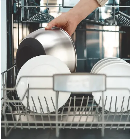 8 Piece Stainless Steel Mixing Bowls Set with Graters & Lids (See Description) - Kaedas