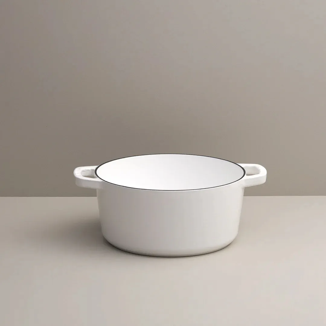 3.5 Quart Mini Dutch Oven - White/Gold - Kaedas