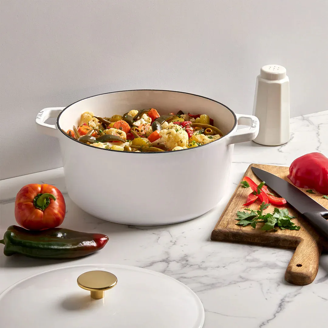 5.5 Quart Classic Dutch Oven - White - Kaedas