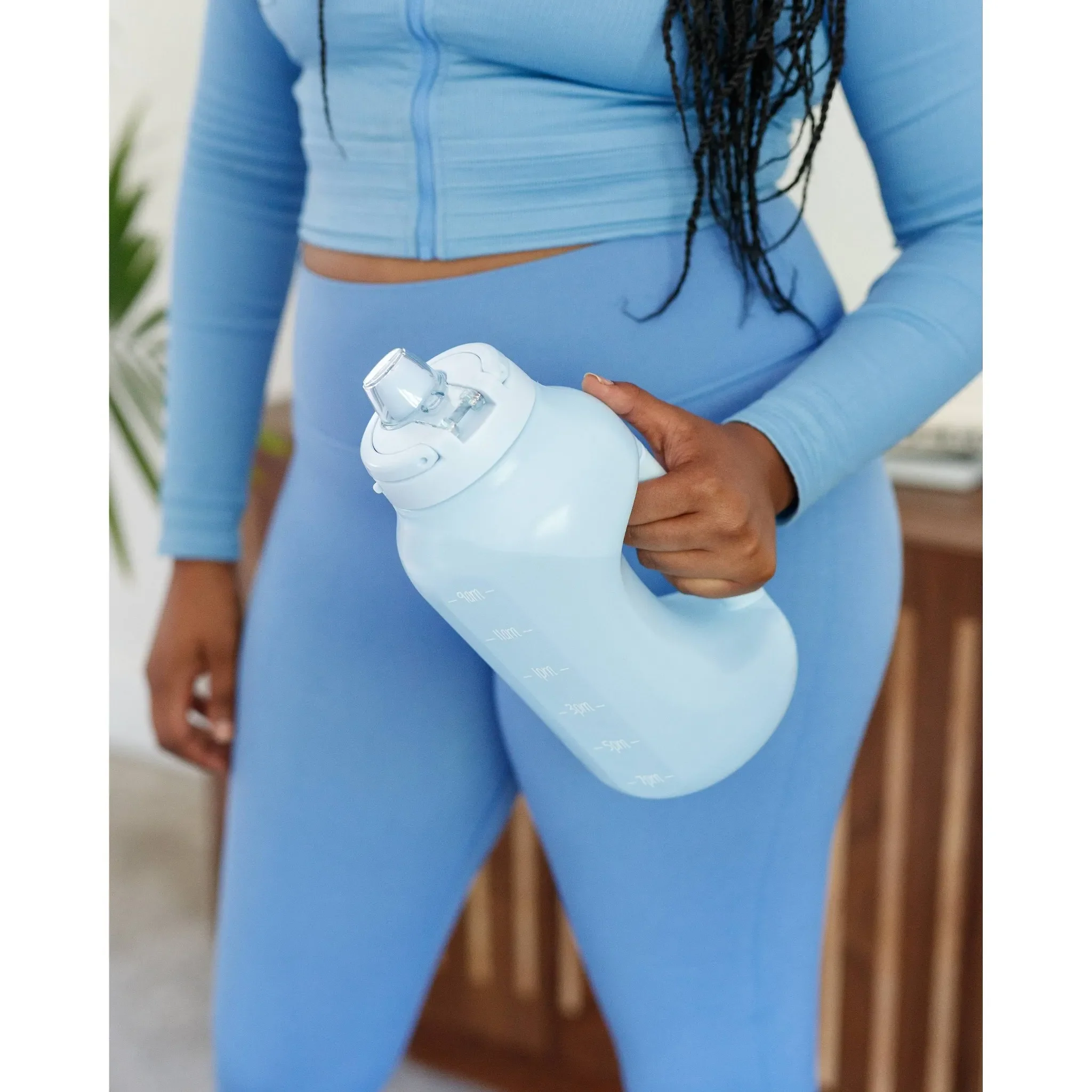 Hydra 64oz Half Gallon Plastic Jug with Straw - Blue - Kaedas