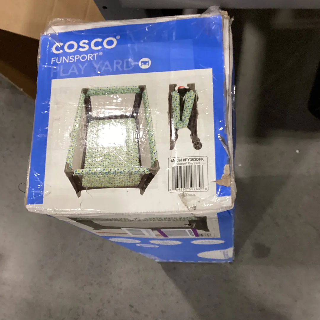 Funsport Compact Portable Playard, Elephant Squares - Kaedas