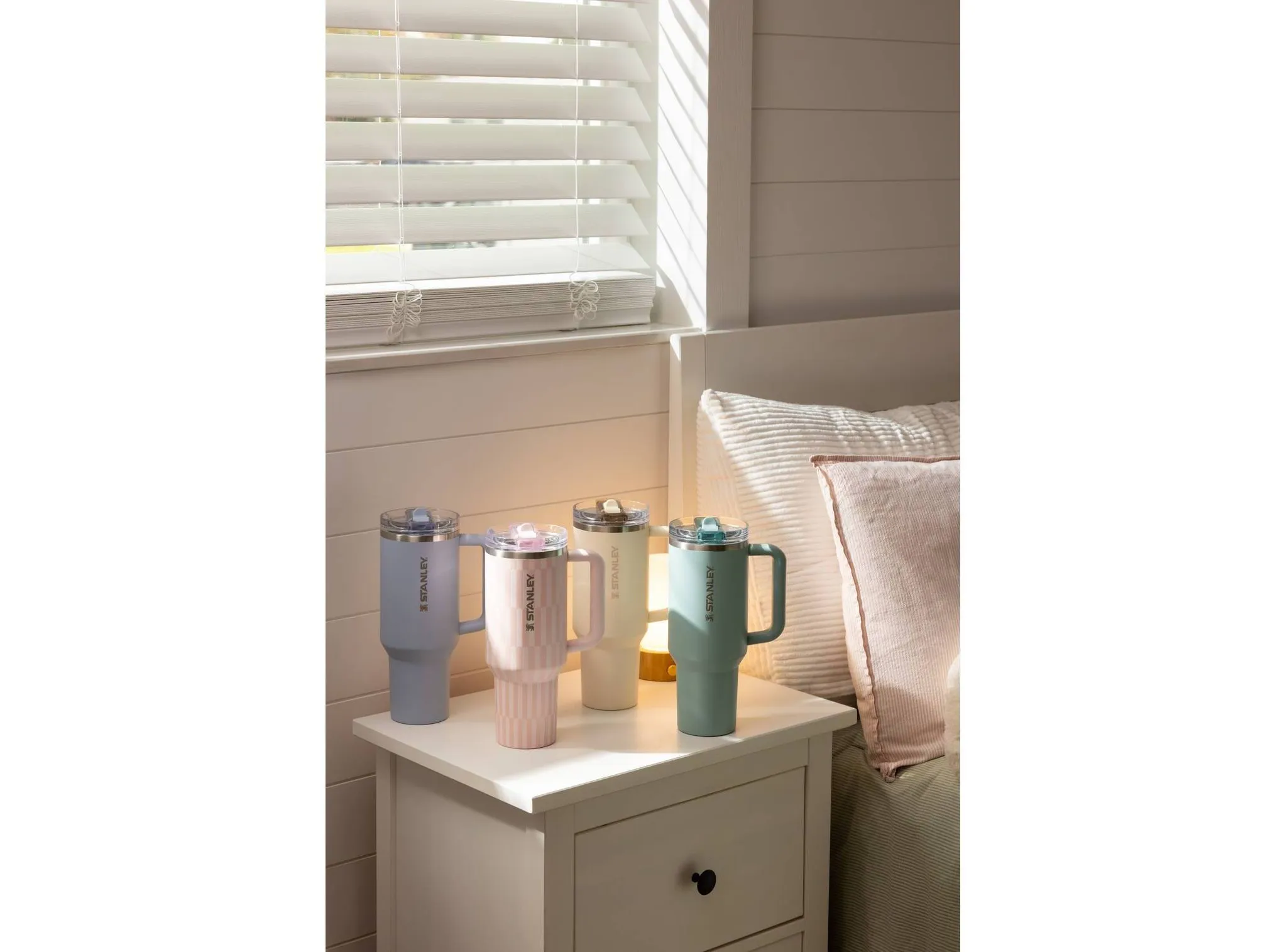 40 oz Stainless Steel Quencher Pro Tour Tumbler Cream - Kaedas