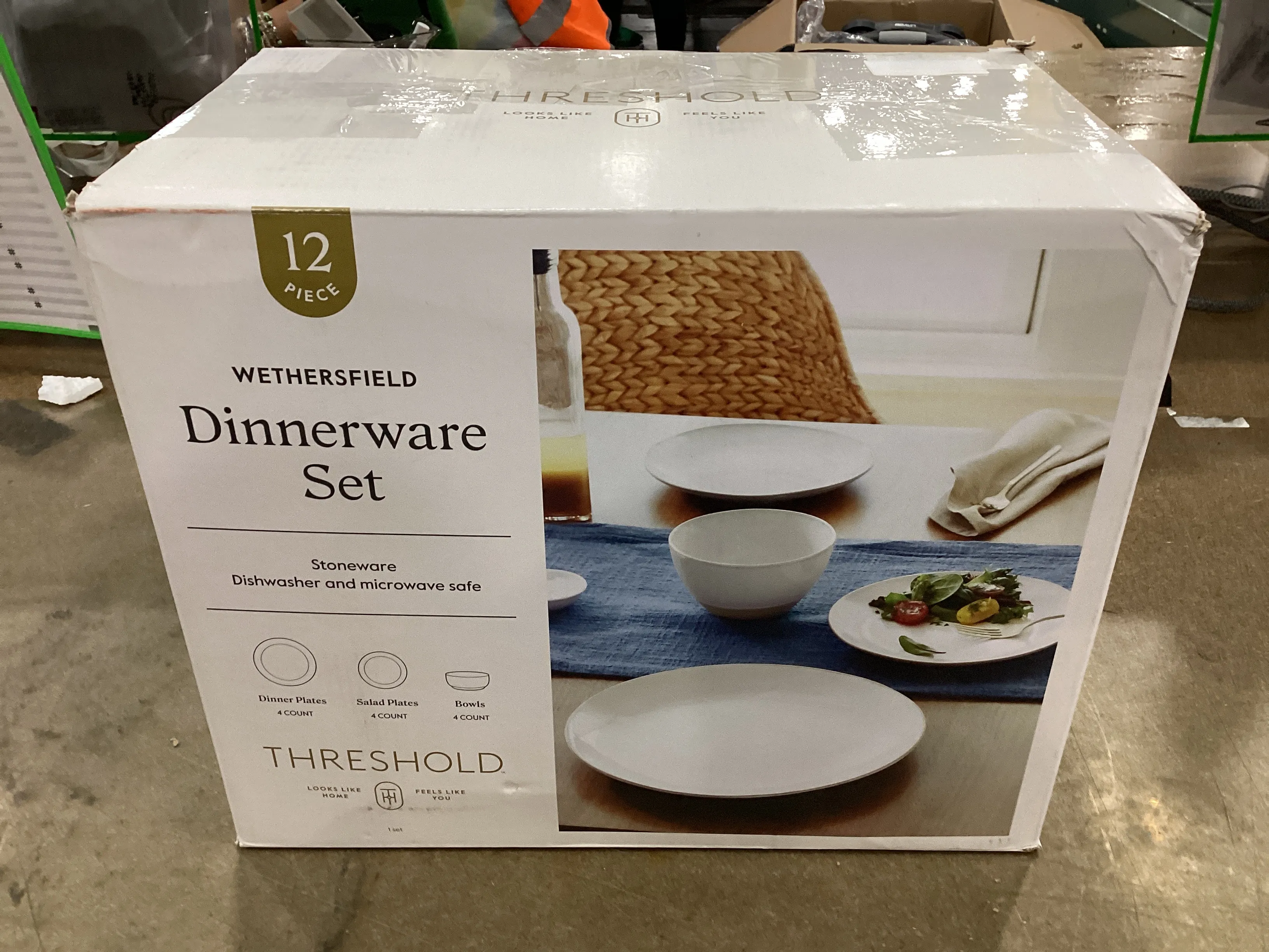 12pc Stoneware Wethersfield Artisan Dinnerware Set White - Kaedas