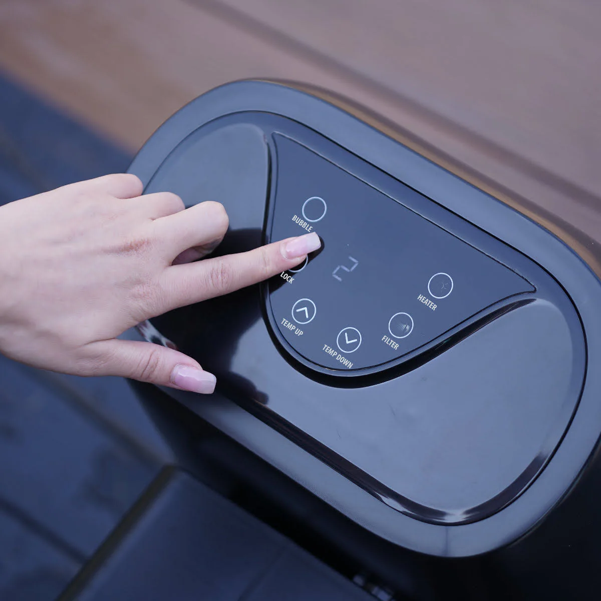 Eco-Foam 6 Person Inflatable Hot Tub - Kaedas