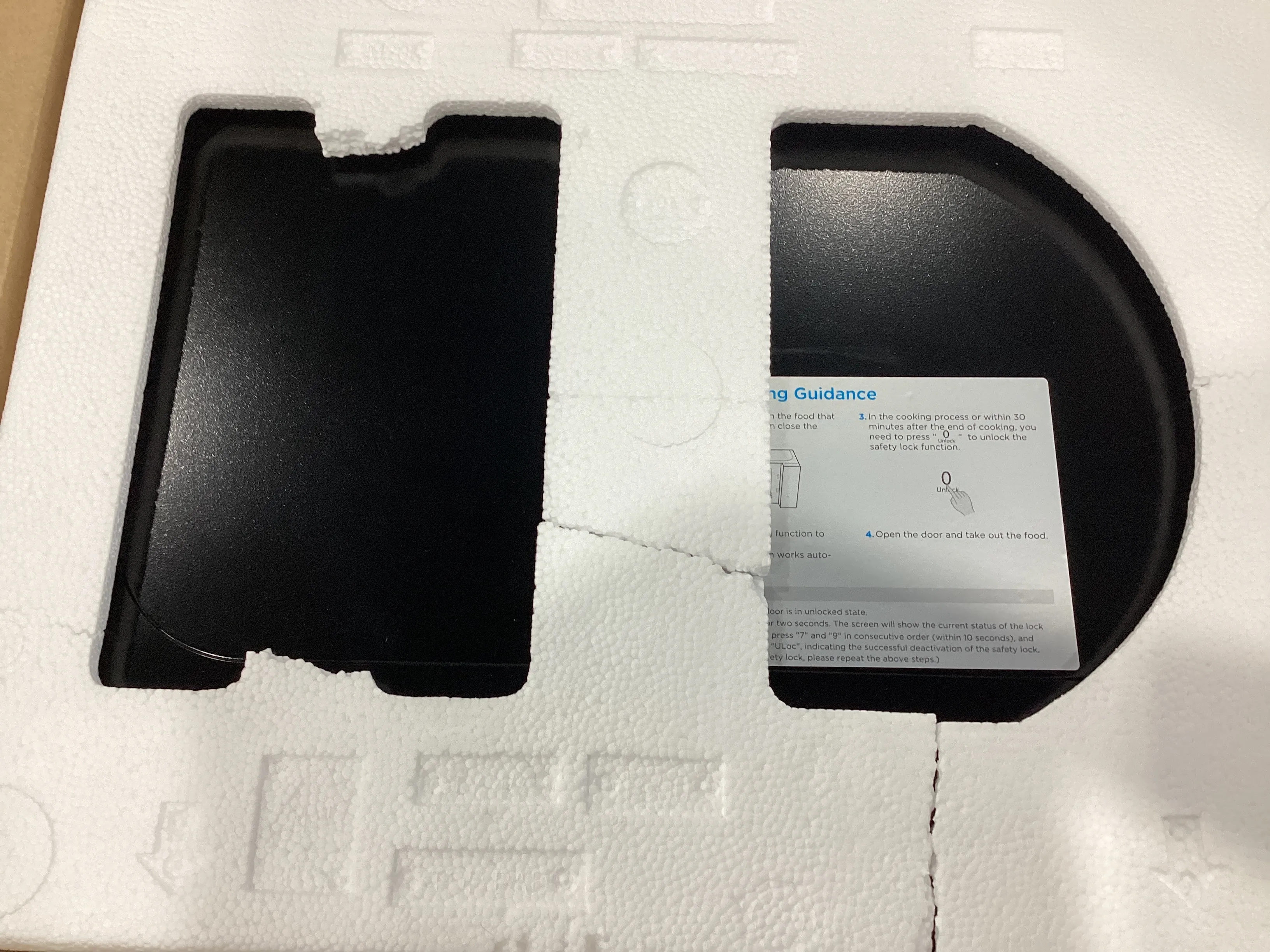 0.7 Cu Ft 700W Microwave Oven - Kaedas