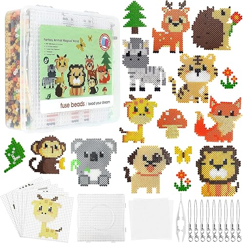 Homgaty 5000 Bügelperlen Vehicles Set, Steckperlen 5 mm Perlen mit Steckplatte, 18 Muster, Bügelpapier, Anhänger und Zubehör zum Basteln Handwerk für Kinder Geschenk (Vehicles, 5mm) - Kaedas